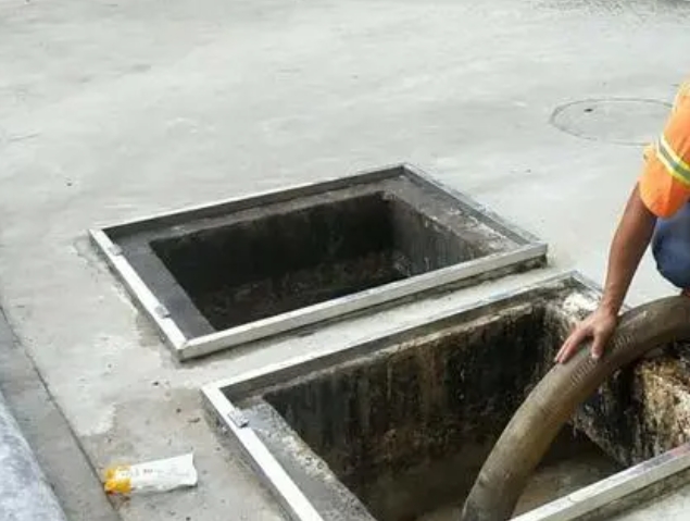 巴楚化粪池清理