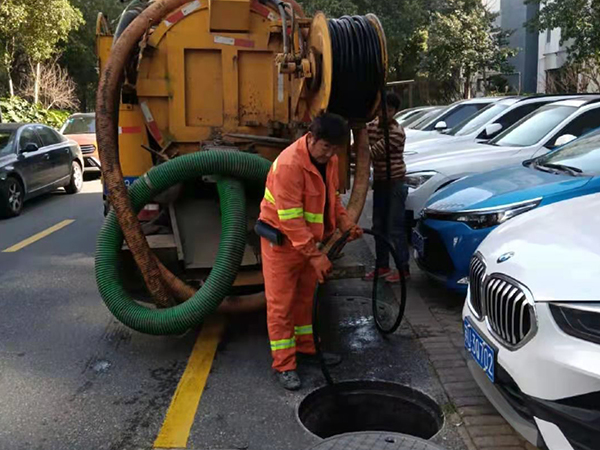 巴楚排污管道清淤